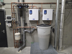 Pompsysteem en filtersysteem voor regenwater 