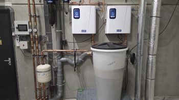 Pompsysteem en filtersysteem voor regenwater 