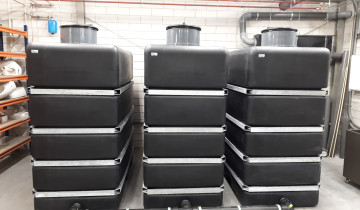Regenwatersysteem BMN met bovengronds regenwatertanks