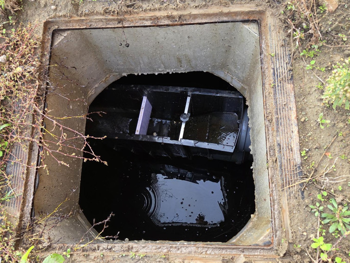 Regenwaterfilter in een regenwatertank
